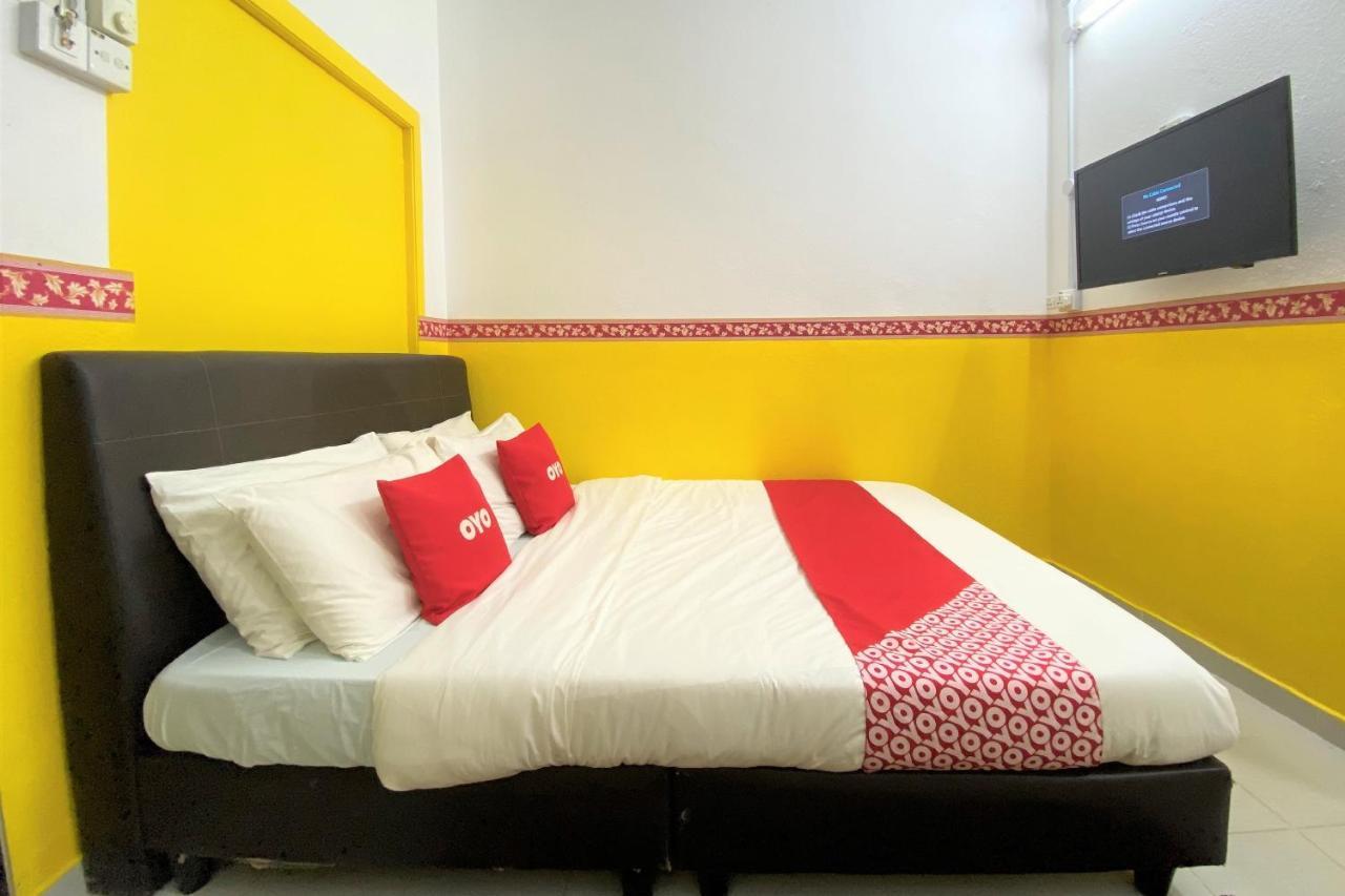 Oyo 90176 D'Cruz Sunrise Villa Pantai Cenang  Luaran gambar