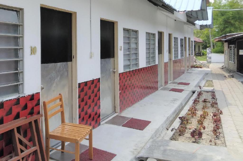 Oyo 90176 D'Cruz Sunrise Villa Pantai Cenang  Luaran gambar