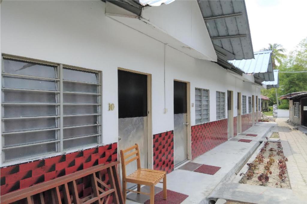 Oyo 90176 D'Cruz Sunrise Villa Pantai Cenang  Luaran gambar