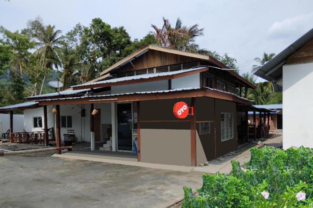 Oyo 90176 D'Cruz Sunrise Villa Pantai Cenang  Luaran gambar
